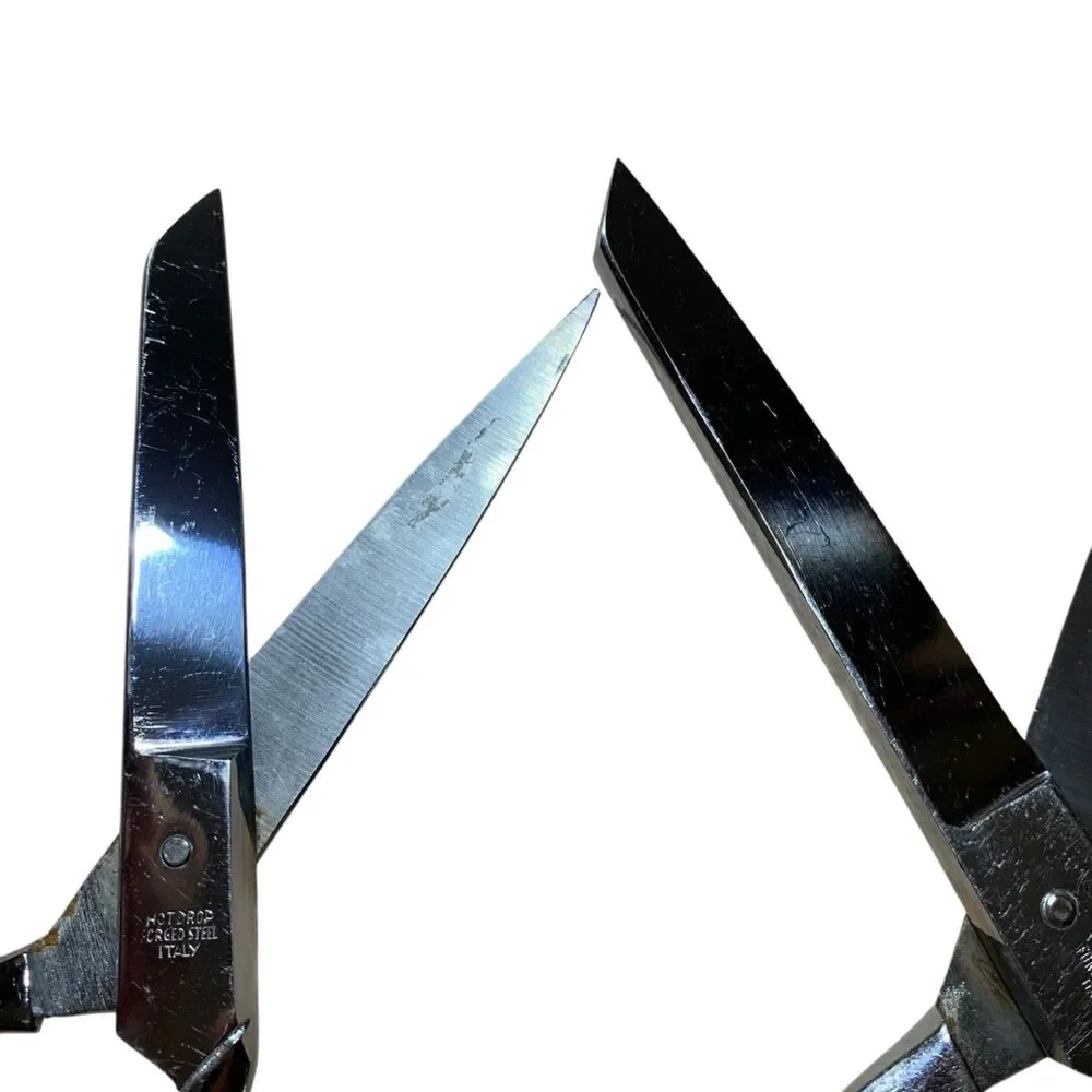 Vintage Hot Drop Set of 2 Forged Steel Scissors Italy 7in 8in Seamstress Sewing